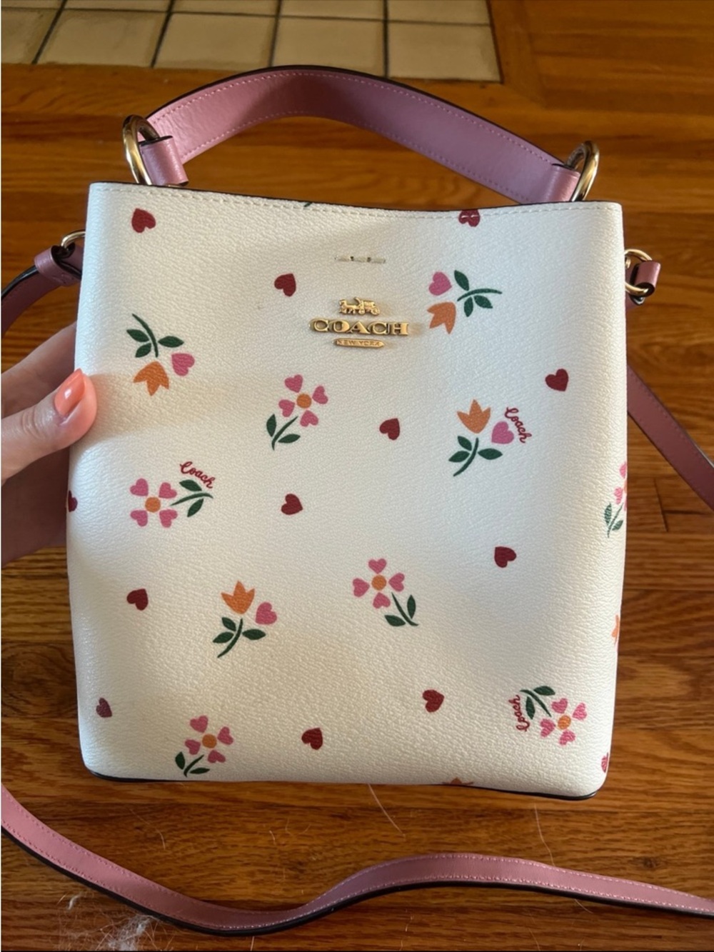 COACH C7976 Small Town Bucket Bag with Heart Petal Print Chalk coach purse - Picture 6 of 11